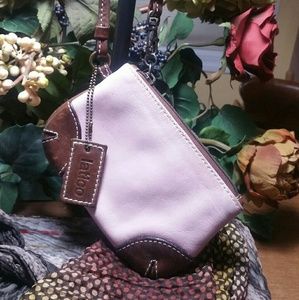 Leather wristlet " Latico"